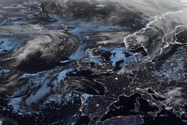 Latest EUMETSAT GeoColour satellite image of the UK and Europe