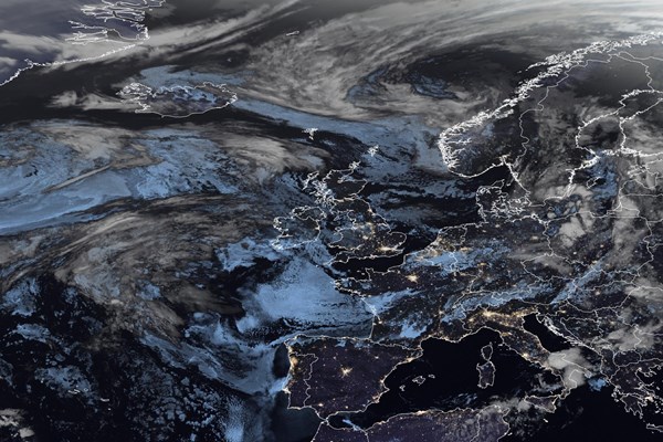 Latest EUMETSAT GeoColour satellite image of the UK and Europe