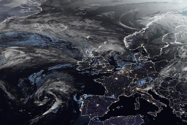 Latest EUMETSAT GeoColour satellite image of the UK and Europe