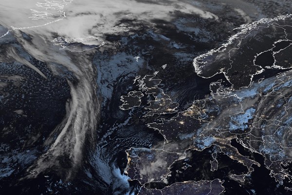 Latest EUMETSAT GeoColour satellite image of the UK and Europe