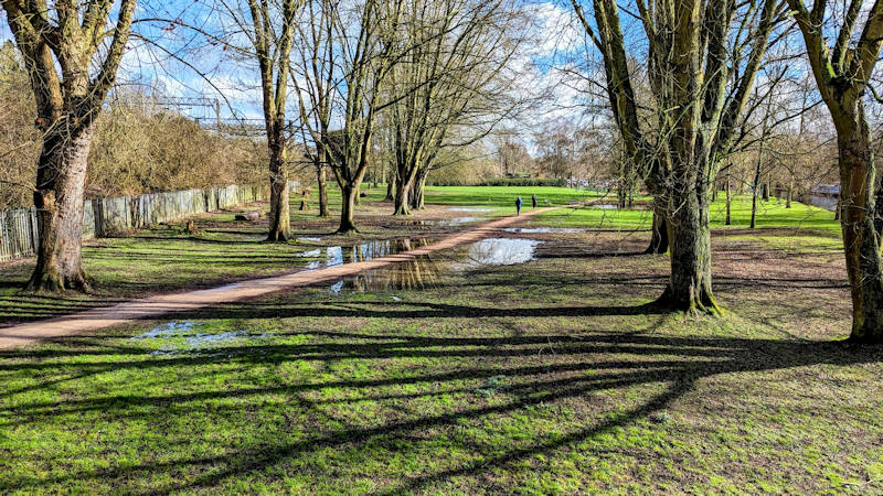 Surface water in a saturated Berkhamsted