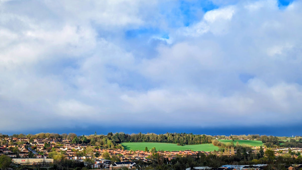 Preview image for Easter weather outlook