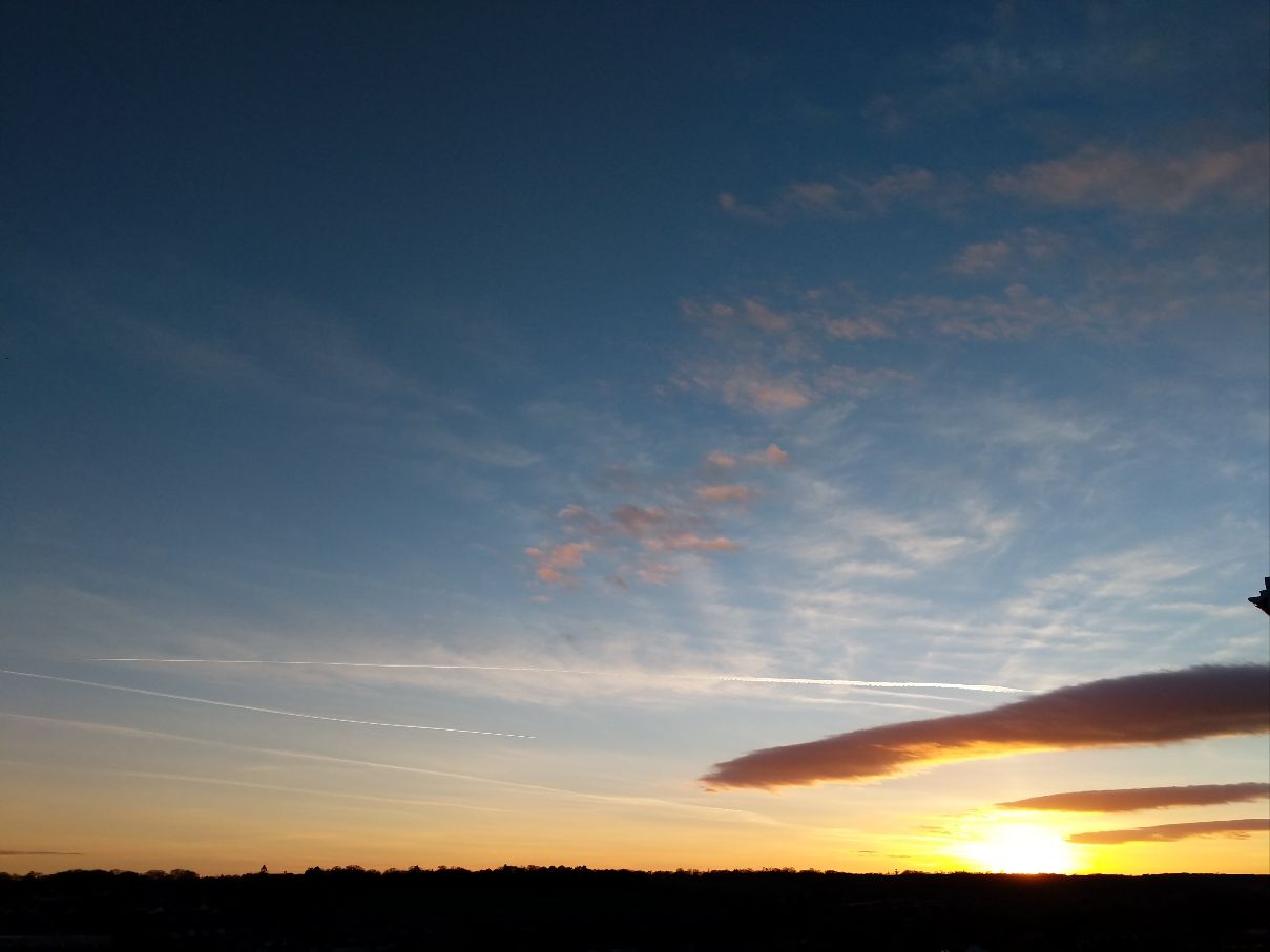 Berkhamsted, Hertfordshire, Spectacular sunset. ...