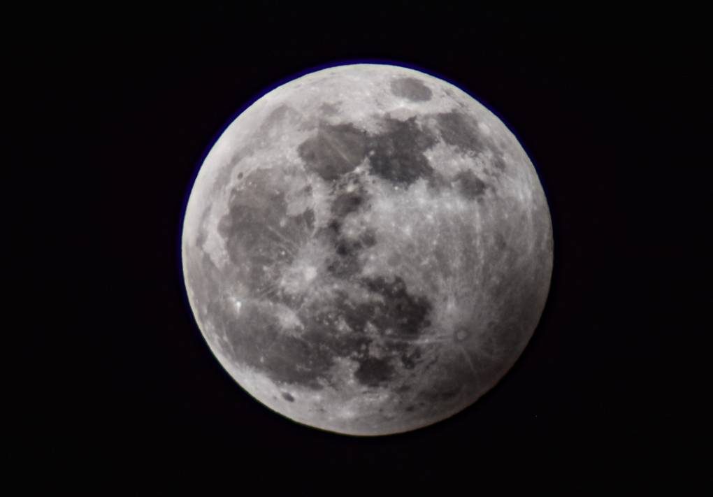 Penumbral%20moon%20eclipse%20from%20the%20other%20night. Ipswich, Suffolk,United%20Kingdom, sent by harlott.carl