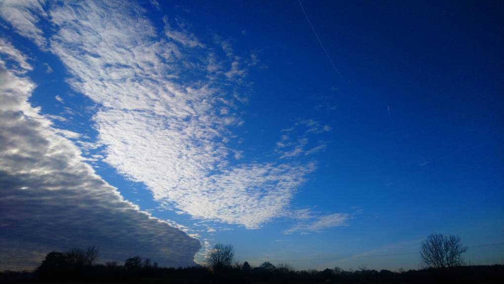Ryarsh, Kent, Edge of cloud...