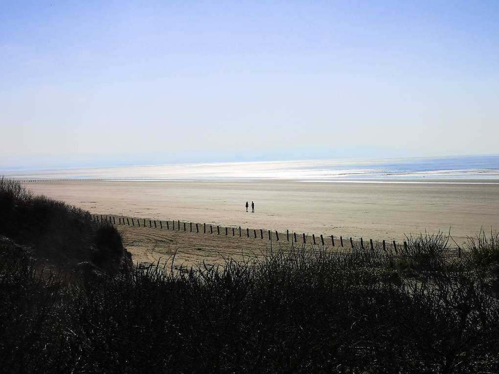 Berrow sands in the sunshine Burnham on sea,, Somerset,Uk, sent by glynnadams68