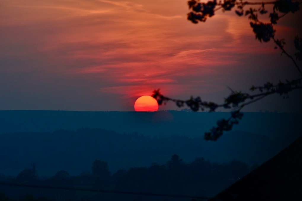 great sunset this evening leek, staffordshire,uk, sent by toppiker60