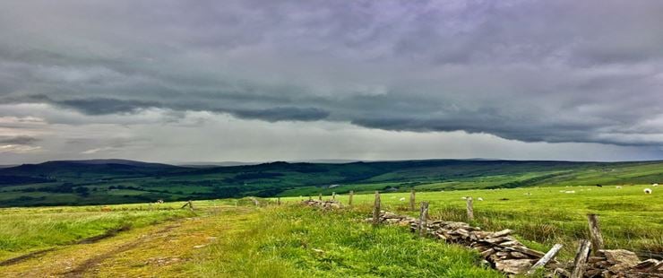 Hefty showers over the hills. Leek, Staffordshire Posted by toppiker60