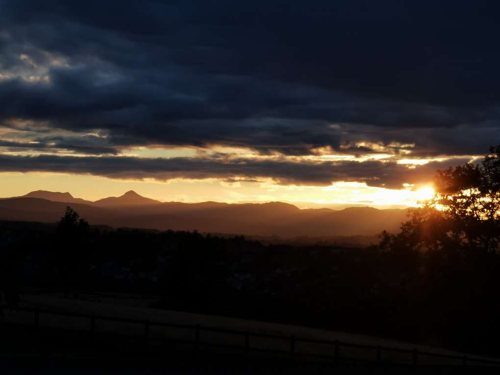 Auchterarder, , Spectacular sunset looking west...