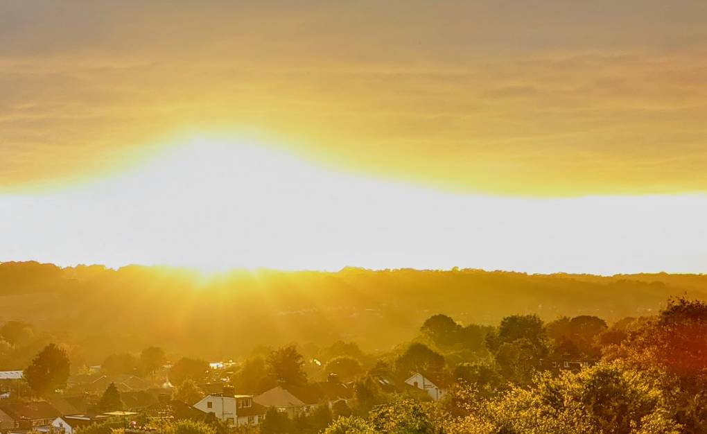 Berkhamsted, Hertfordshire, Spectacular sunset in Berko...