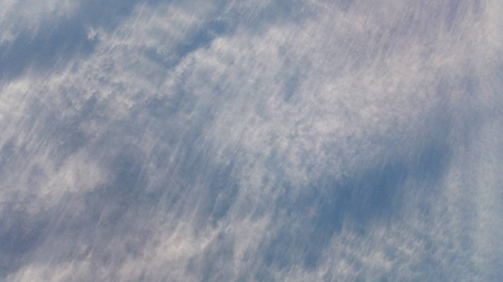 Darfield,Barnsley, Yorkshire, Whispy clouds today ...