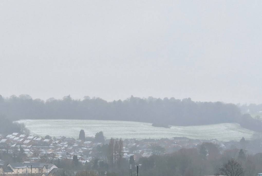 Berkhamsted, Herts, Snow thawing rapidly...