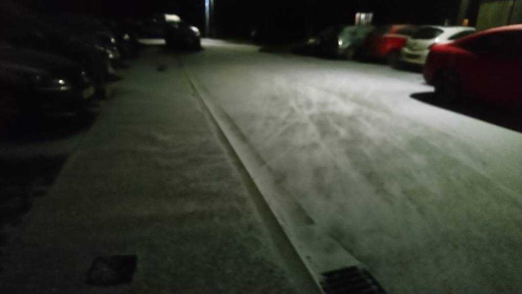 Bridgwater, Somerset, Overnight snow flurry on the Somerset Levels, ...