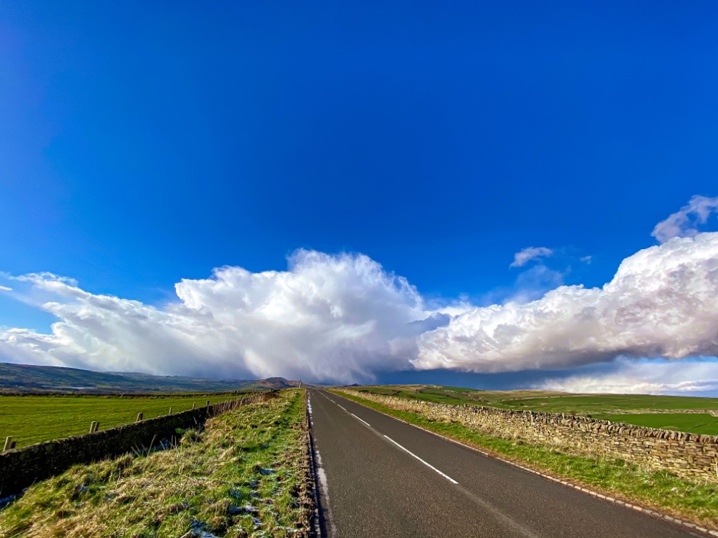 leek, staffordshire, Heavy wintry showers incoming.....