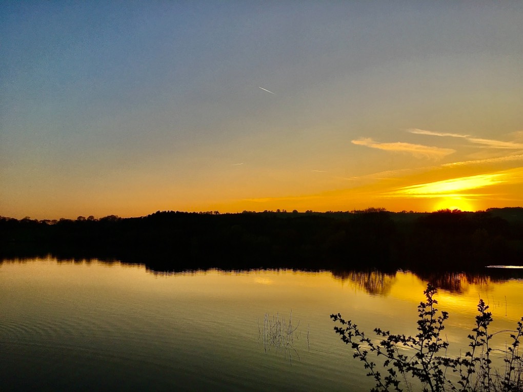 leek, staffordshire, sunrise over tittesworth resevoir.....