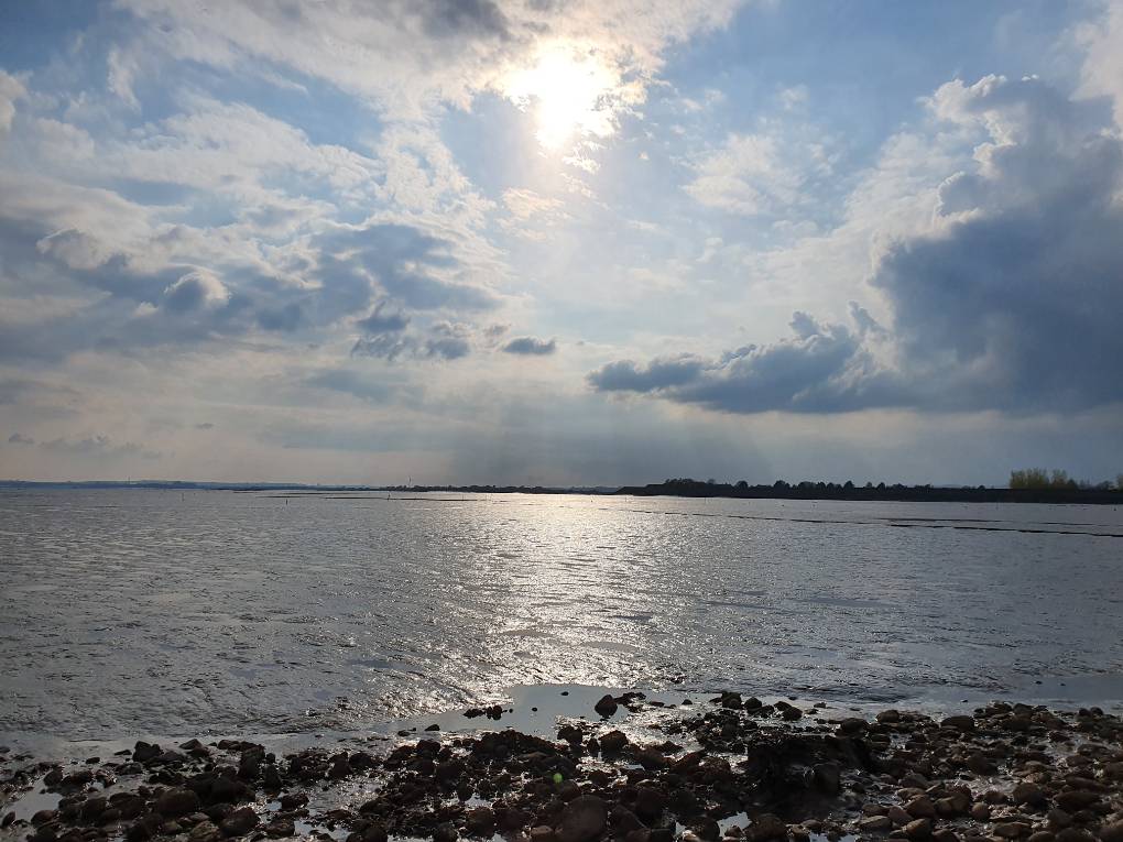 Bristol Channel, CARDIFF, Unpredictable spring weather...
