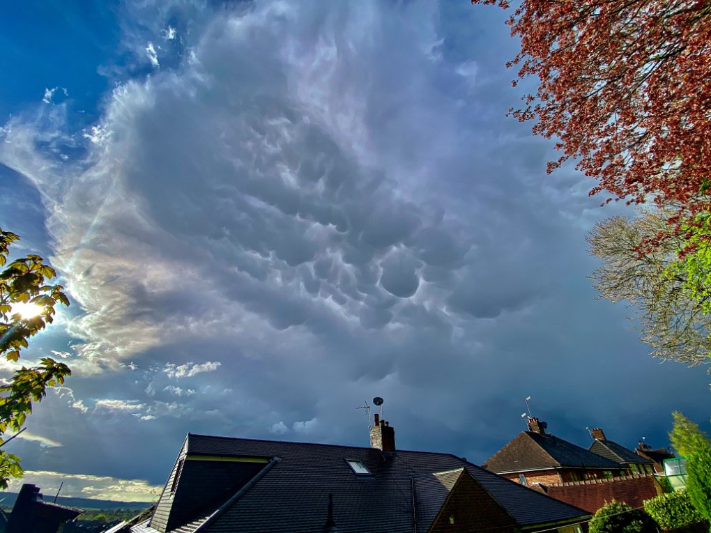 leek, staffordshire, Mammatus after another storm this evening....