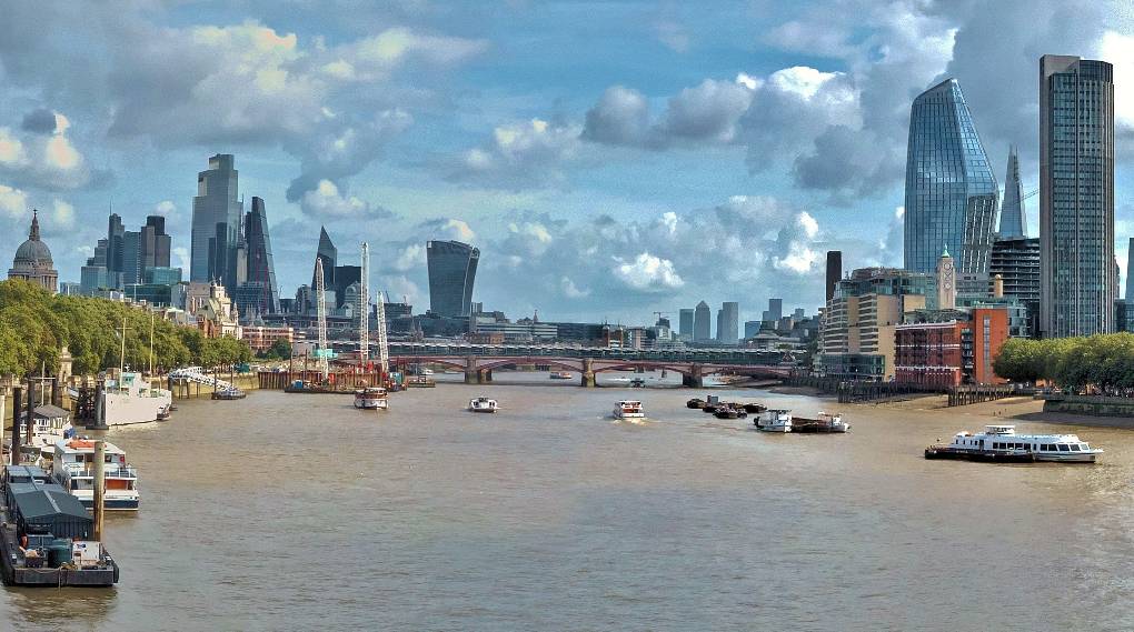 Richmond, london, View from Waterloo Bridge today...