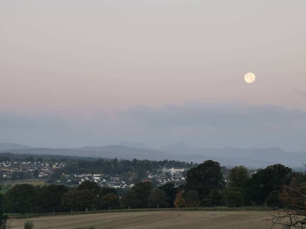 Auchterarder, Choose State, Full moon 21/10 over Auchterarder ...