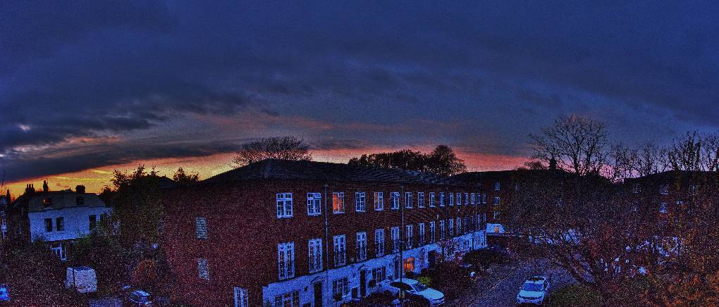 Richmond, London, Finally after 3 days of gloom the cloud lifts just as the sun sets for the ...
