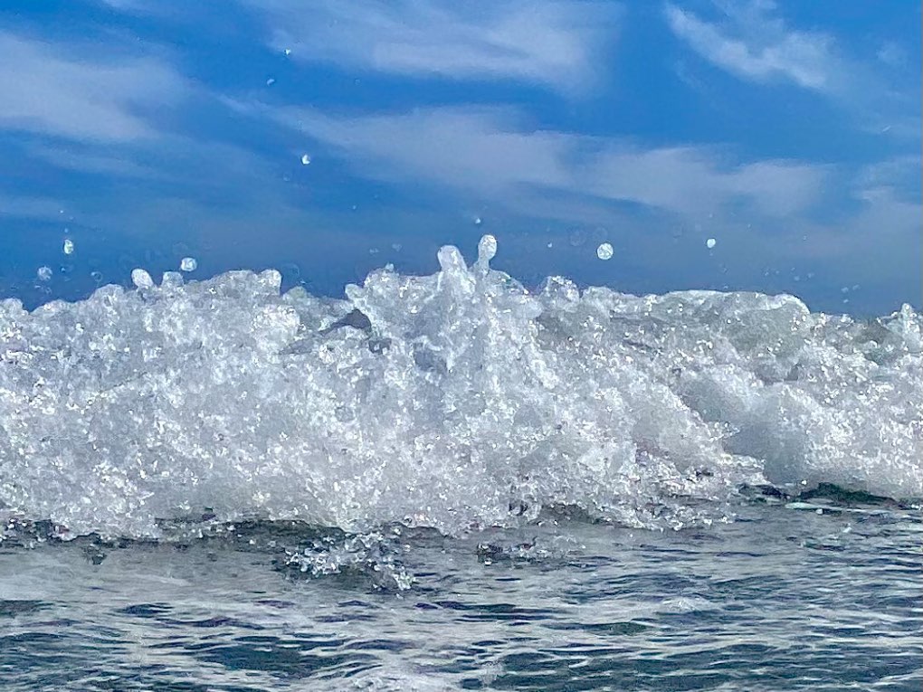 playa del ingles, gran canaria, missing the summer sunshine and warmth.playing in the surf oct 2021....