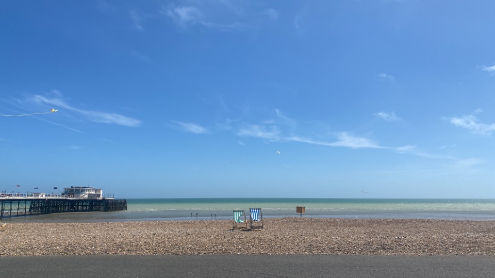 , , Fine weather in Worthing ...