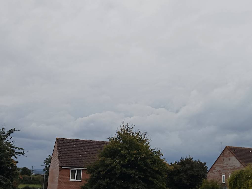 Approaching Thunderstorms Bridgwater, Somerset,United Kingdom, sent by davetoonmaniac