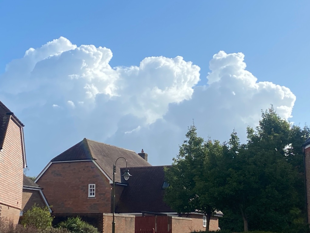 , , Early morning Cumulonimbus near Horsham ...