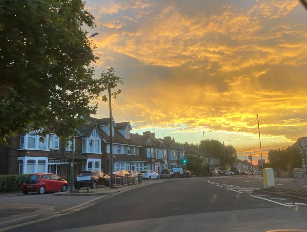 sunset Saturday 10th Sept. The sky was leaking a little. Dartford, Kent,United Kingdom, sent by Windy Willow