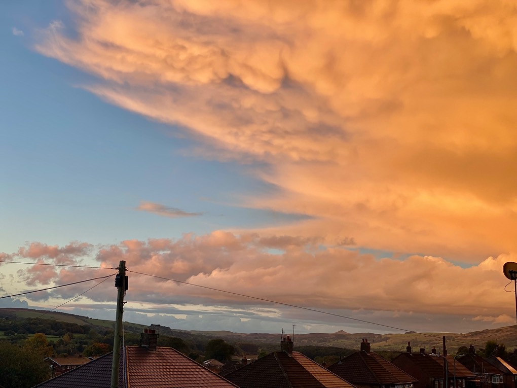 leek, staffordshire, Heavy and thundery showers this evening.....