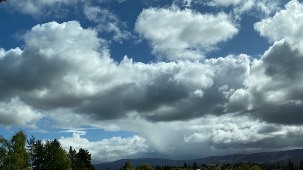 Grantown on Spey, Moray, Sunshine and showers sort of day ...