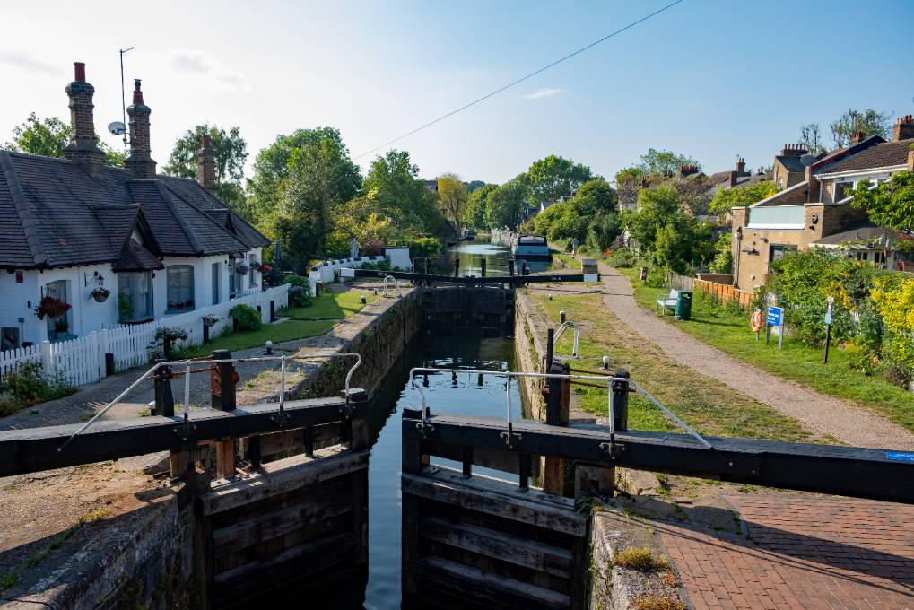 Berkhamsted, Hertfordshire, Summer on the canal...