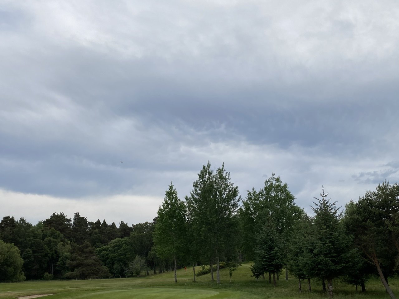 Grantown on Spey, Moray, A wee pocket of mammatus like clouds (17/6/23)...