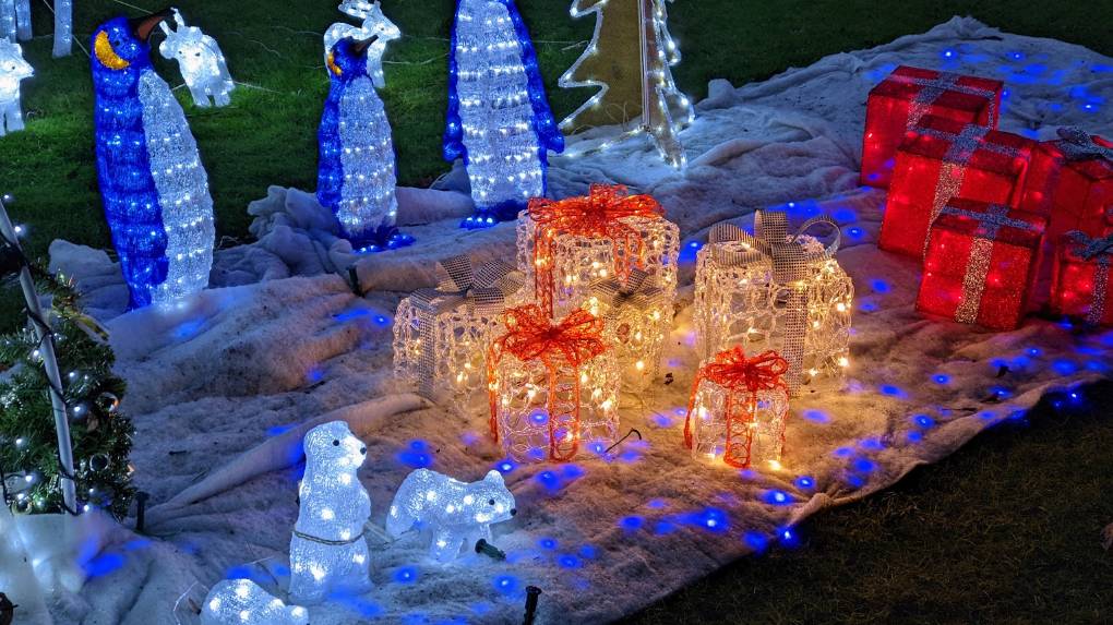 Berkhamsted, , Christmas decorations...