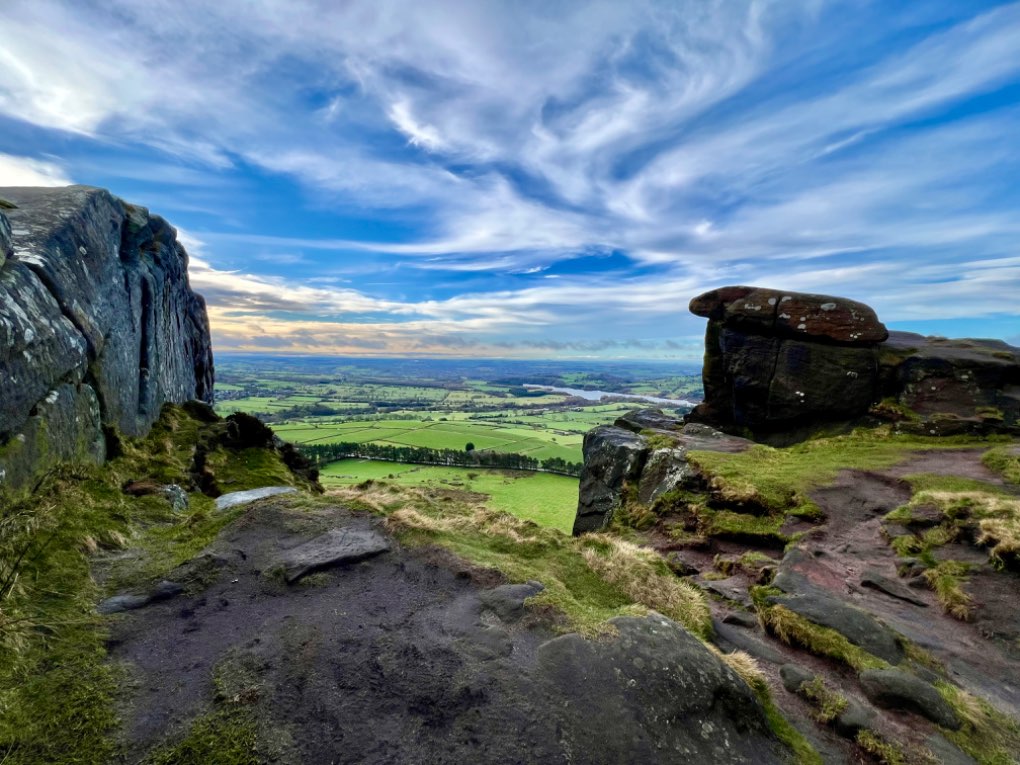 Mild morning on the Roaches today .. leek, staffordshire,uk, sent by toppiker60