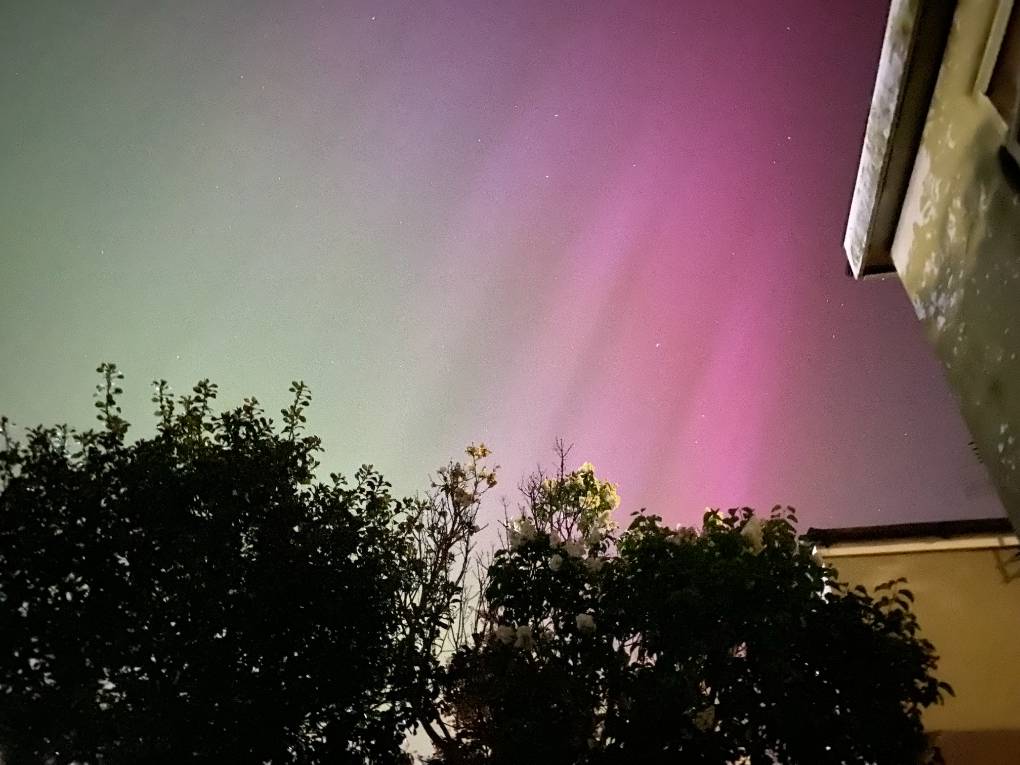 Dartford, Kent, Aurora all around me...