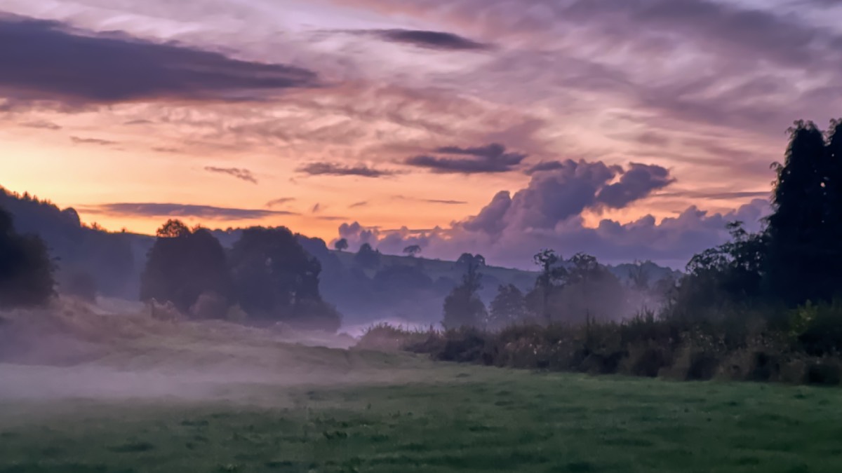 Clearing skies this evening allowing mist to quickly form with the falling temperatures. Leek, Staffordshire,uk, sent by toppiker60