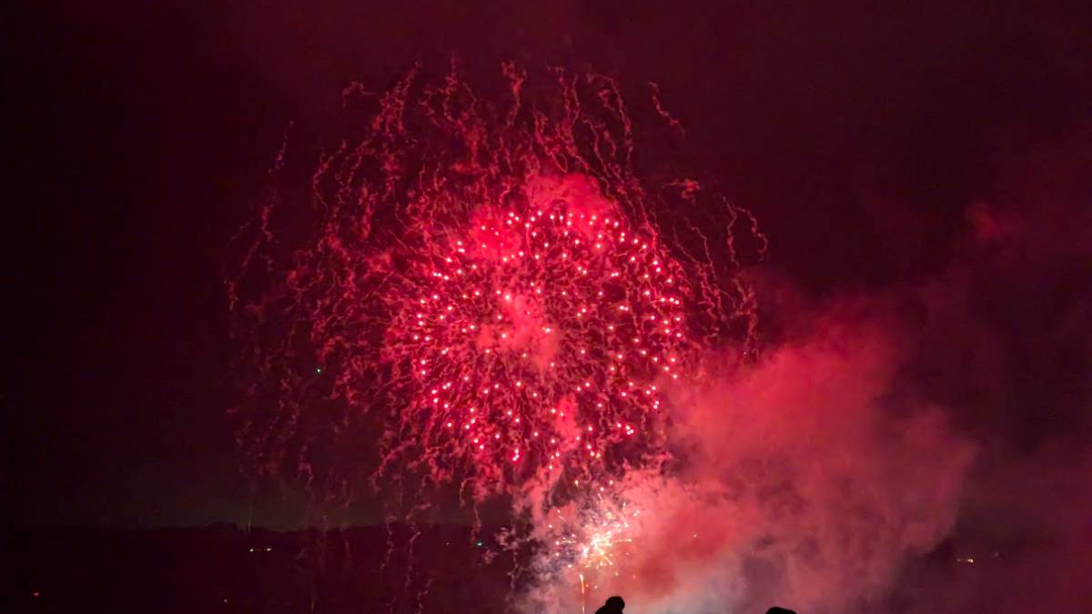 Herts, , Spectacular fireworks...