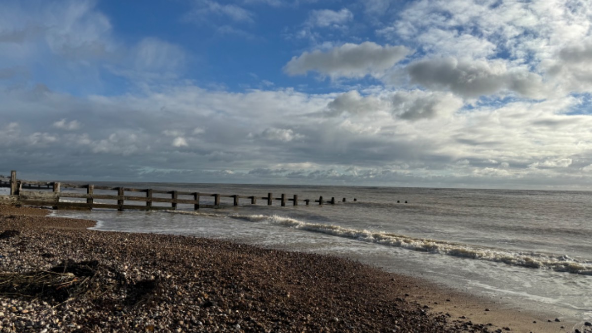 Littlehampton, West Sussex, Perfectly pleasant at Littlehampton beach in a gentle Westerly flow....
