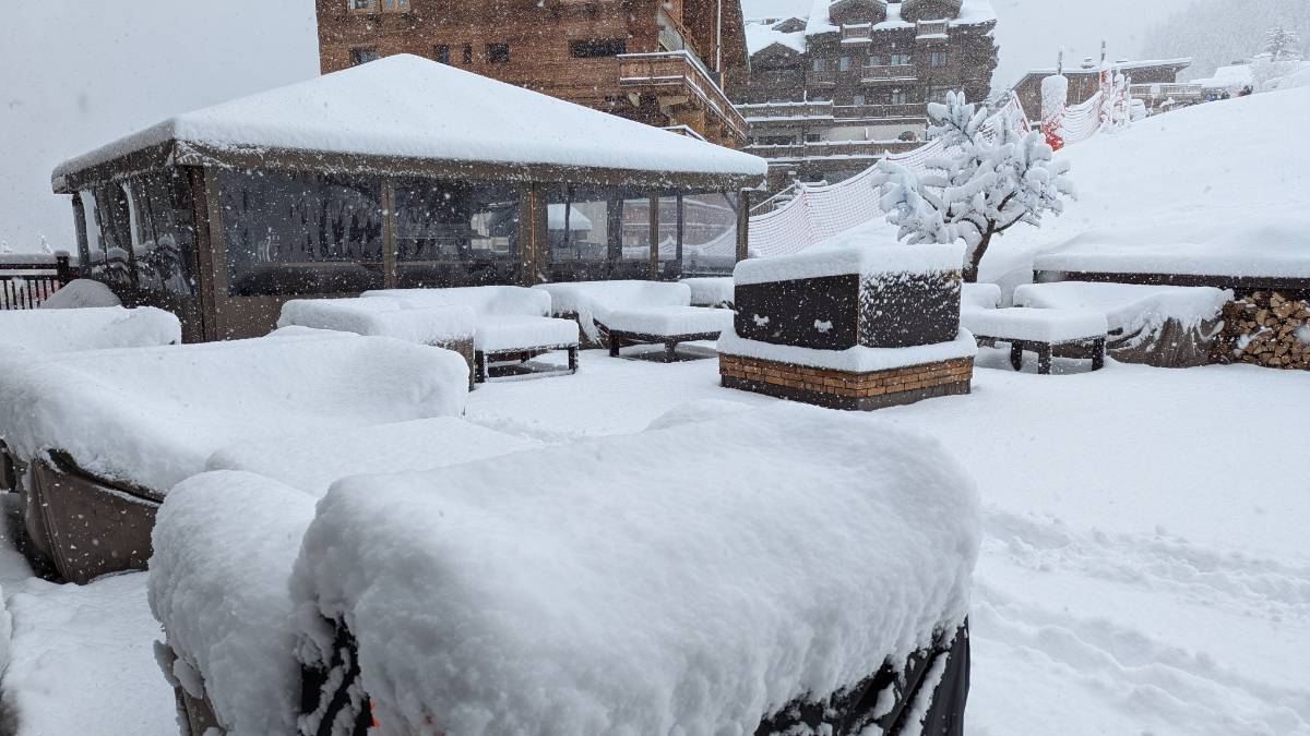 , , New snow arrives in Courchevel 1650 ...