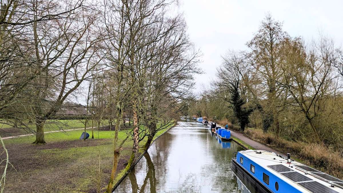 Berkhamsted, Herts, Overcast and damp weather in late February...
