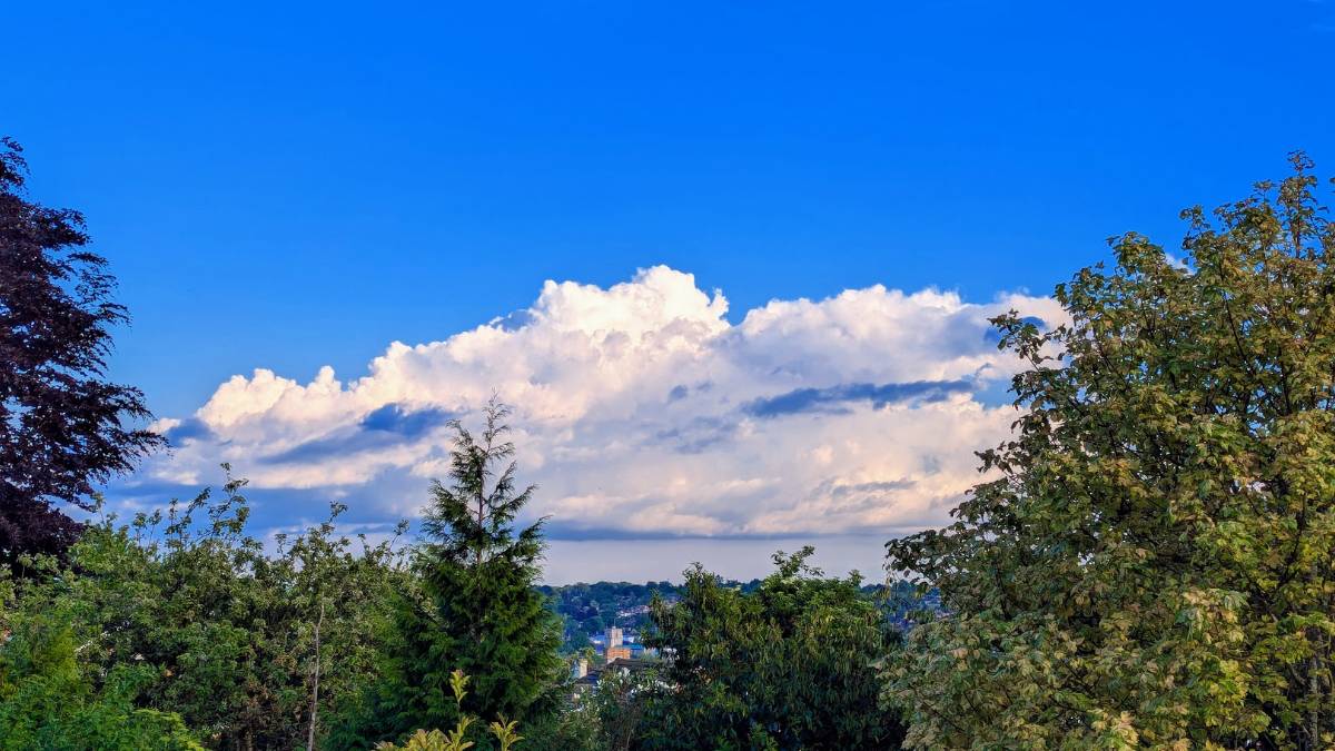 Berkhamsted, Herts, Thunderstorm clearing ...