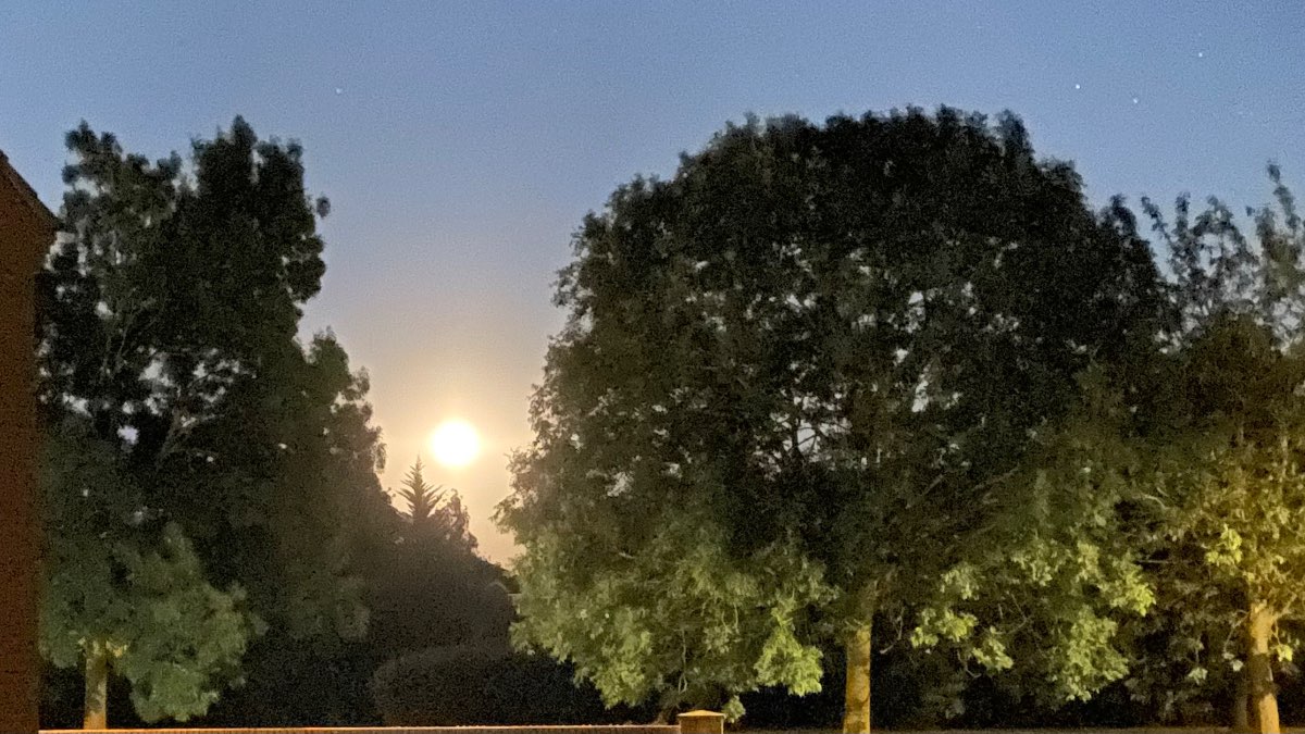 Moulton Chapel, Lincolnshire, Waning Gibbous ...