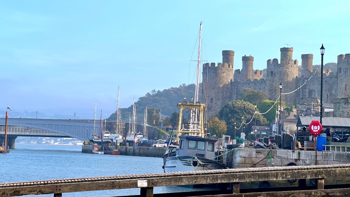 Conwy, Gwynedd, Mist clearing slowly at Conwy castle....