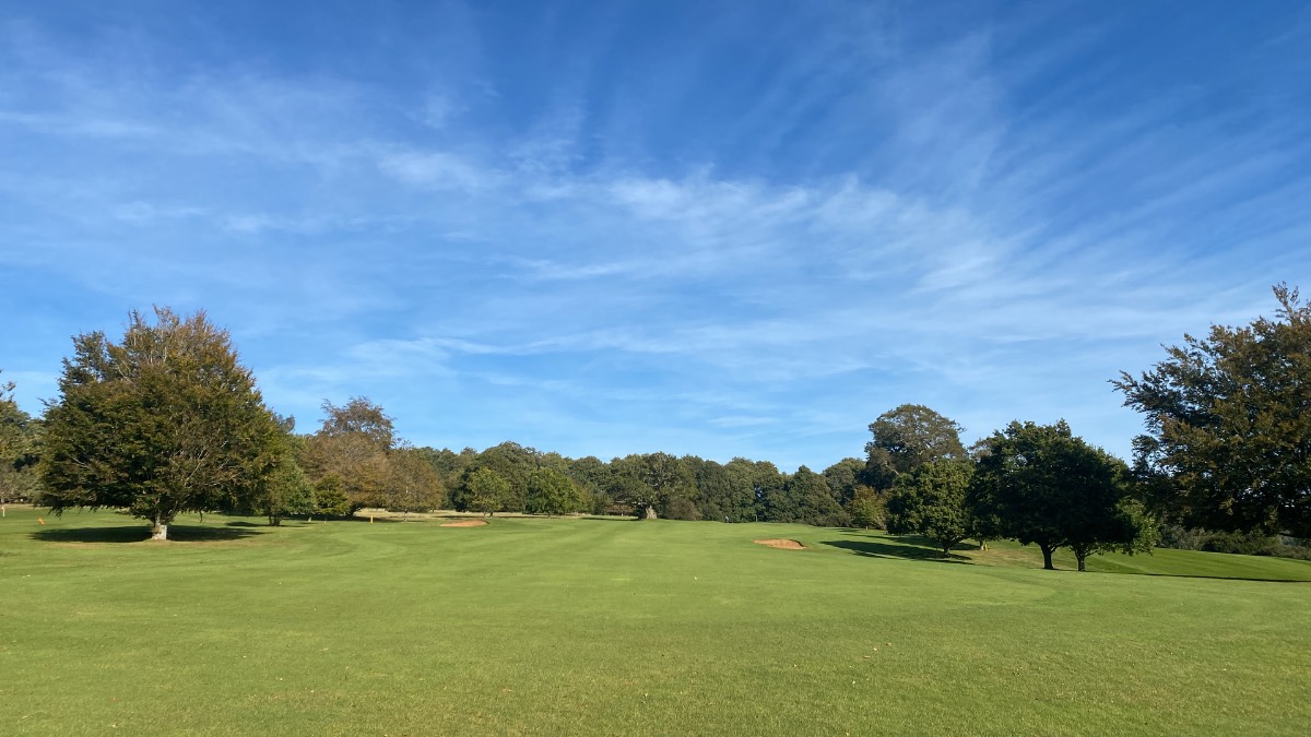 Midhurst, West Sussex, Cirrus above the 6th hole at Cowdray Park, Midhurst ...