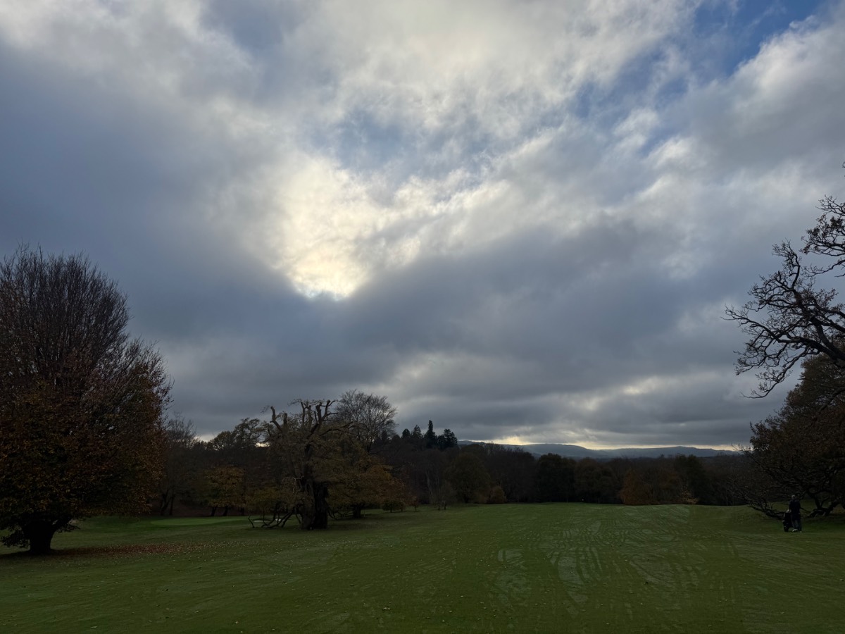 Midhurst, West Sussex, Absolutely benign conditions at Cowdray Park Golf Club...
