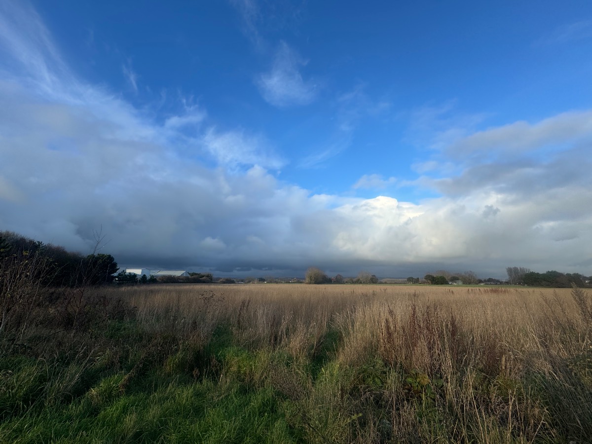 Arundel, , Heavy afternoon showers distant, but pleasant winter sunshine near Arundel ...