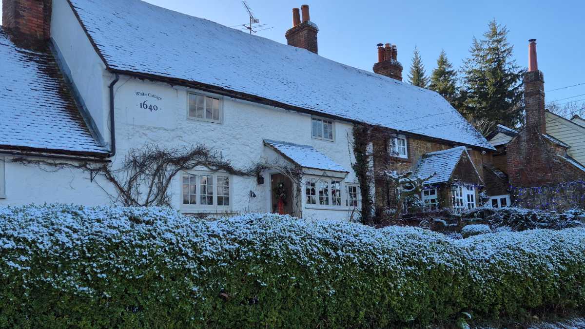 Dorking, Surrey, White Cottage, Coldharbour, in snow...