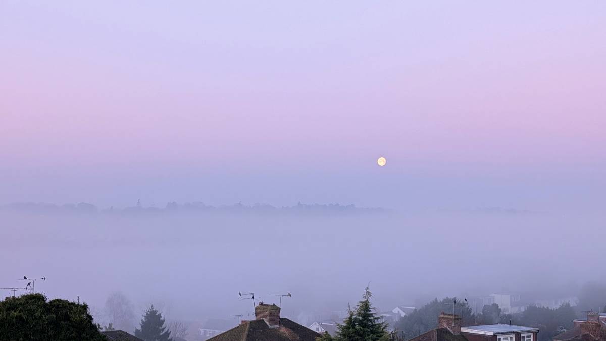 Berkhamsted, Herts, Moon over a foggy valley...