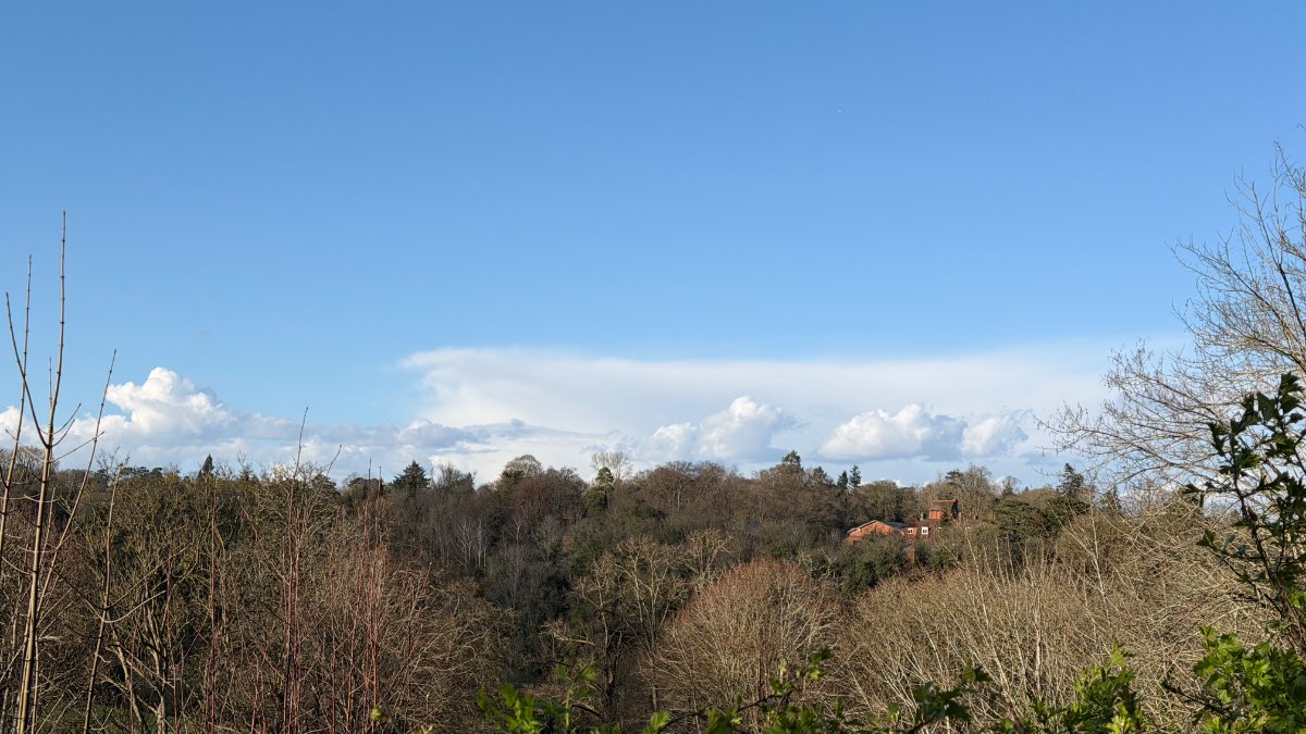 Henley, Oxon, Dry once more cold start -2c slight frost then bags of sun shower in distan...